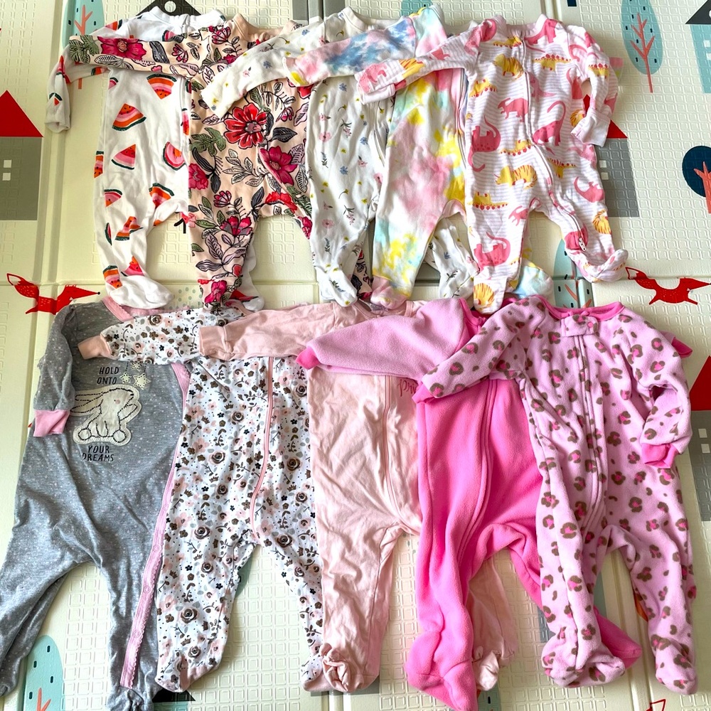 SOLD ‼️ Baby girl sleepers bundle !